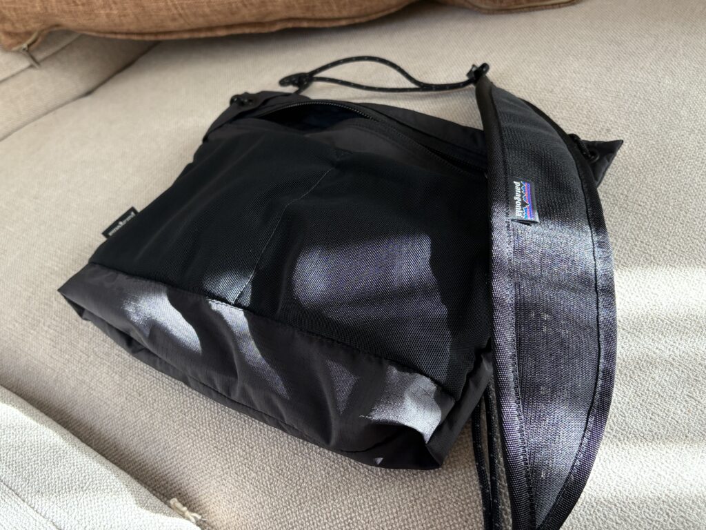 テラヴィア・サコッシュ