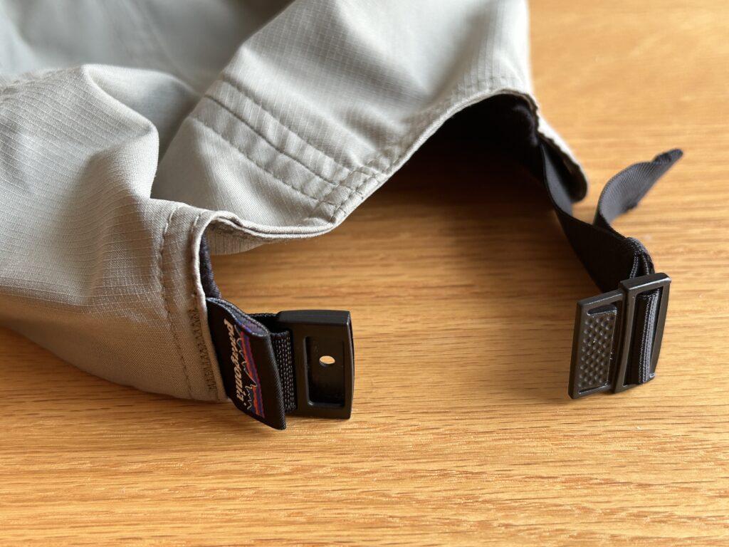 ワンタッチで外せるバックル